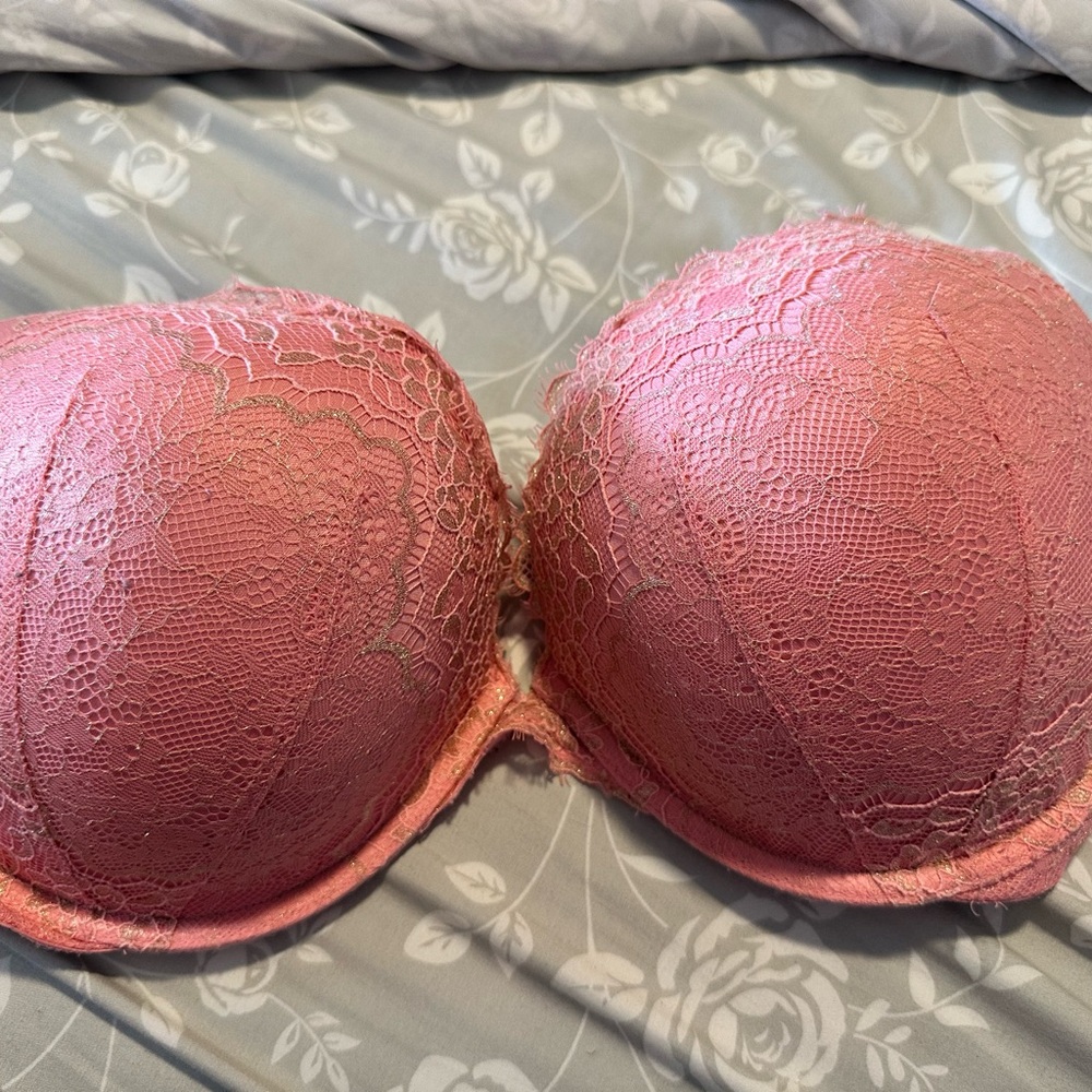 Elegant Pink Lace Bra